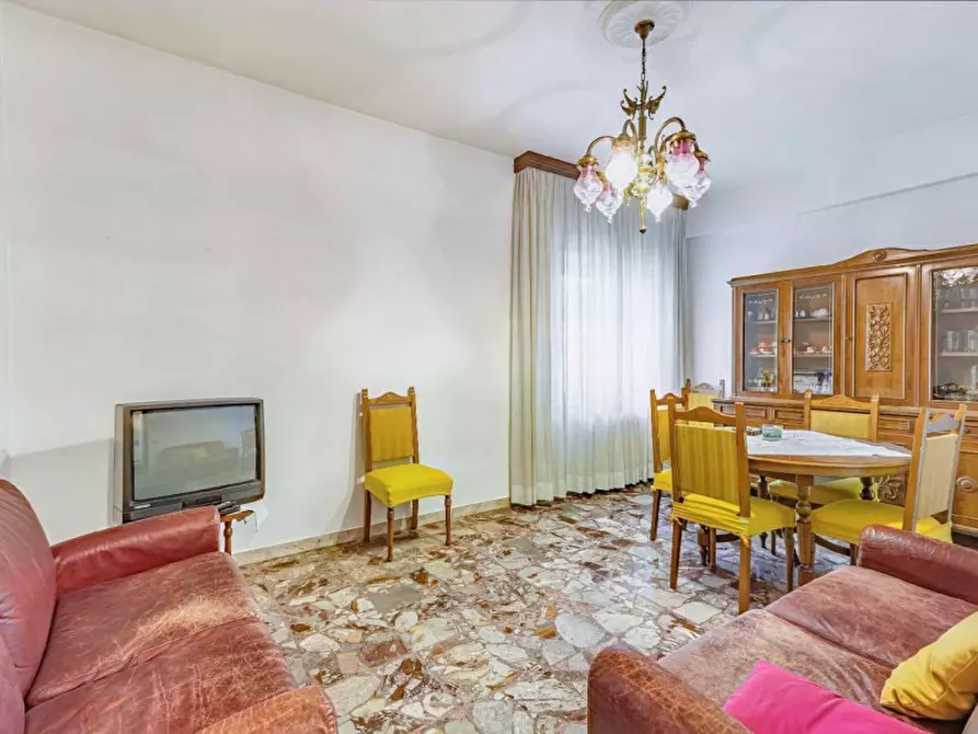 Immagine 4 di Appartamento in vendita  in Largo Paolo Panelli, Roma RM, Italia a Roma