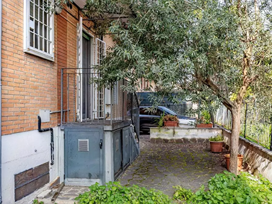 Immagine 14 di Appartamento in vendita  in Largo Paolo Panelli, Roma RM, Italia a Roma