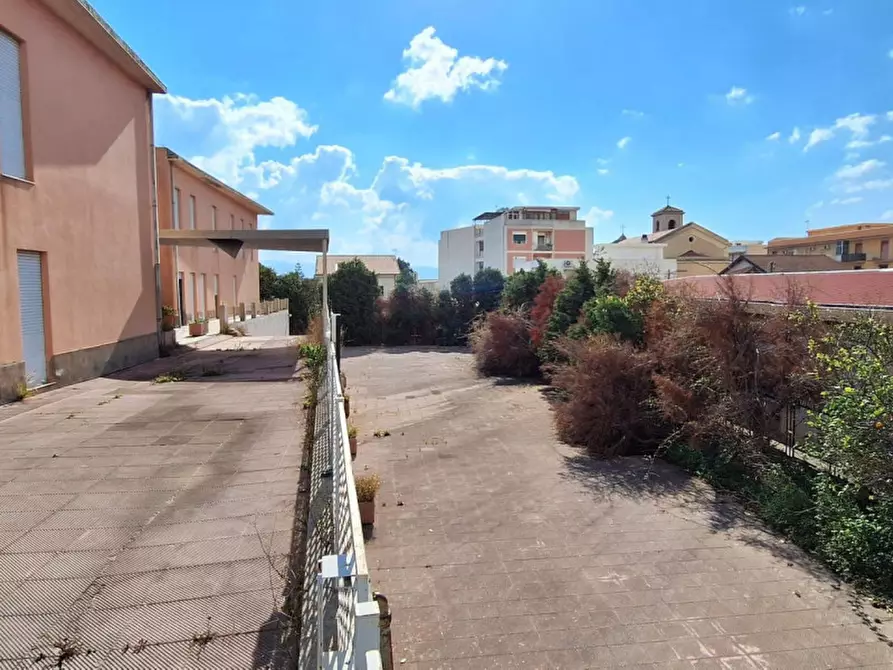 Immagine 1 di Attività commerciale in vendita  in SS 114 Orientale Sicula, 114, 98128 Messina ME, Italia a Messina