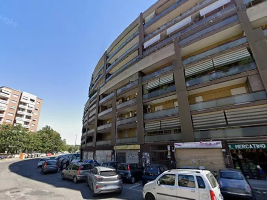 Immagine 2 di Ufficio in vendita  in Via Francesco Tovaglieri, 387, 00155 Roma RM, Italia a Roma