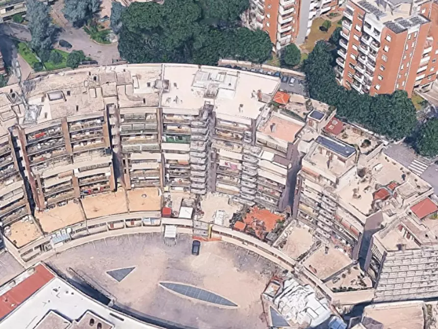 Immagine 3 di Ufficio in vendita  in Via Francesco Tovaglieri, 387, 00155 Roma RM, Italia a Roma