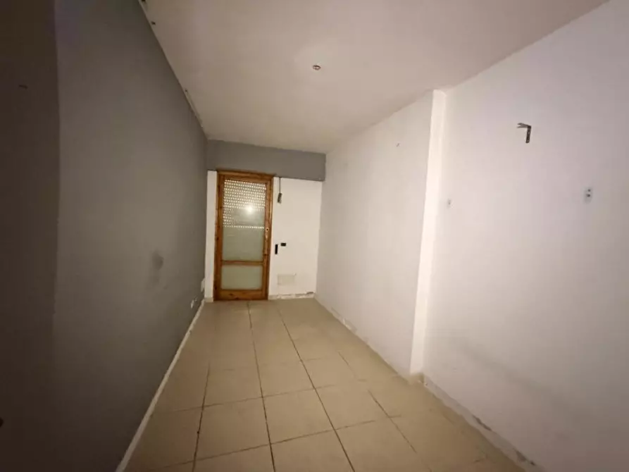 Immagine 7 di Ufficio in vendita  in Via Francesco Tovaglieri, 387, 00155 Roma RM, Italia a Roma