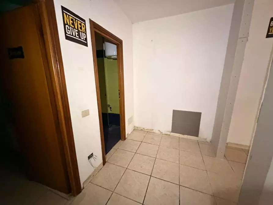 Immagine 9 di Ufficio in vendita  in Via Francesco Tovaglieri, 387, 00155 Roma RM, Italia a Roma