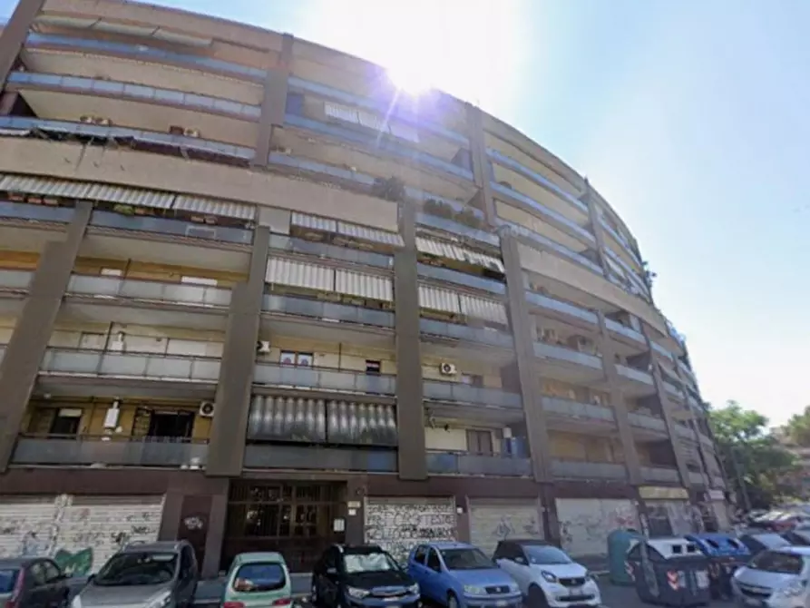 Immagine 1 di Ufficio in vendita  in Via Francesco Tovaglieri, 387, 00155 Roma RM, Italia a Roma