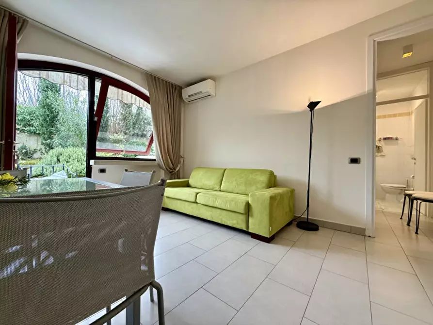 Immagine 1 di Appartamento in affitto  in via Mondragon di sopra 8 a Lazise