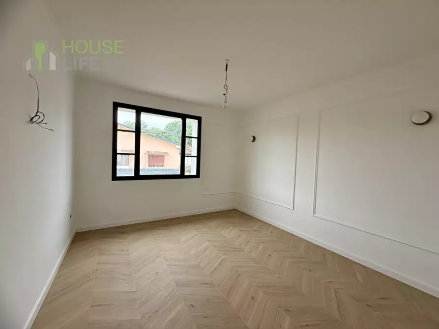 Immagine 5 di Casa bifamiliare in vendita  in Viale Astichello a Vicenza