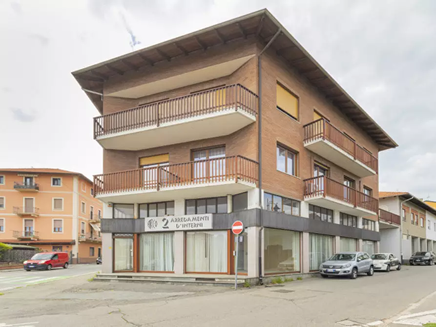 Immagine 1 di Negozio in vendita  in Via G. torchio 22 a Grignasco