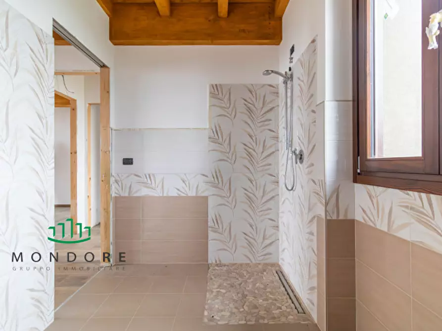 Immagine 19 di Villa in vendita  in Via Nazionale a Pianoro