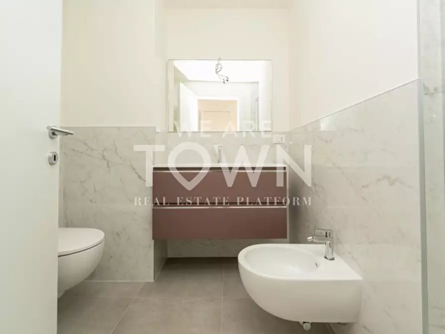 Immagine 26 di Appartamento in affitto  in Via Giacomo Leopardi 1 a Milano