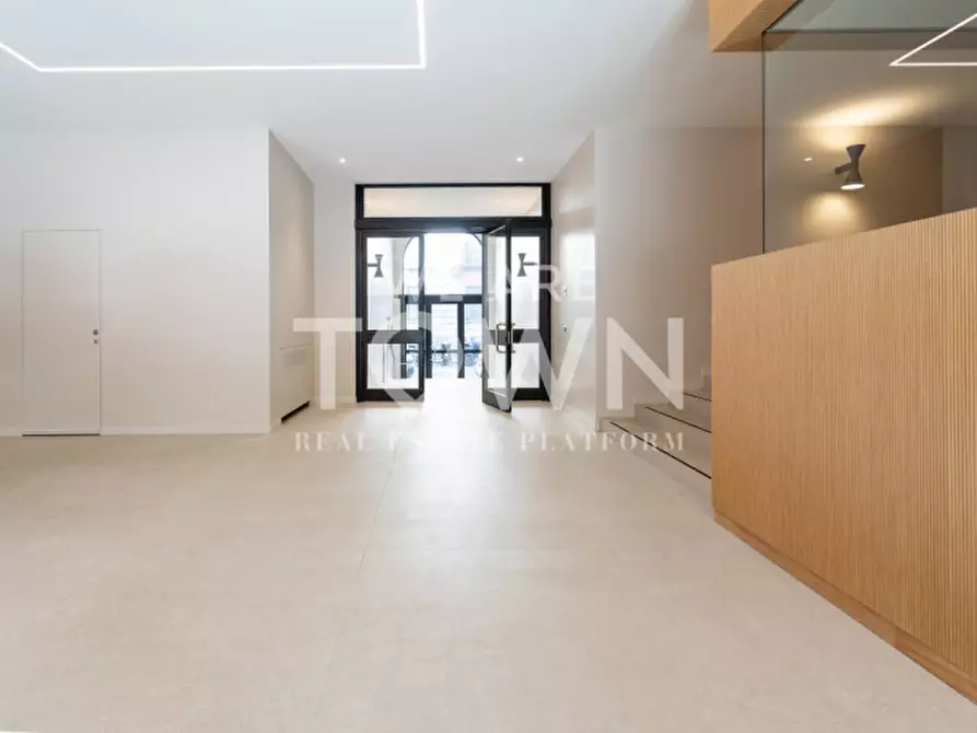Immagine 45 di Appartamento in affitto  in Via Giacomo Leopardi 1 a Milano