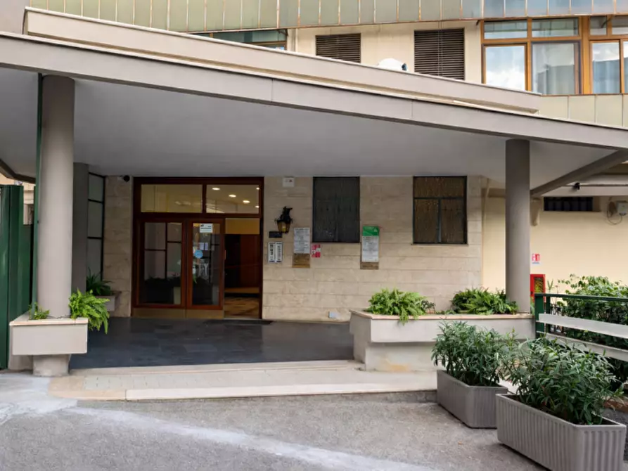 Immagine 3 di Appartamento in vendita  in Viale Regione Siciliana Nord Ovest 2396 a Palermo