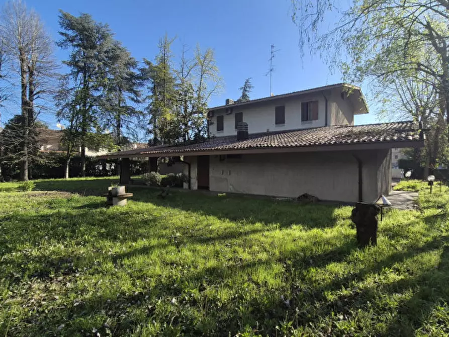 Immagine 2 di Villa in affitto  in VIA VIGNA VERDE 26 a Modena