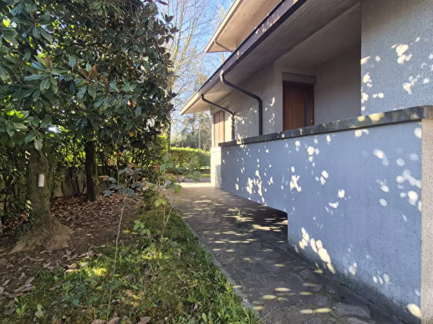 Immagine 4 di Villa in affitto  in VIA VIGNA VERDE 26 a Modena