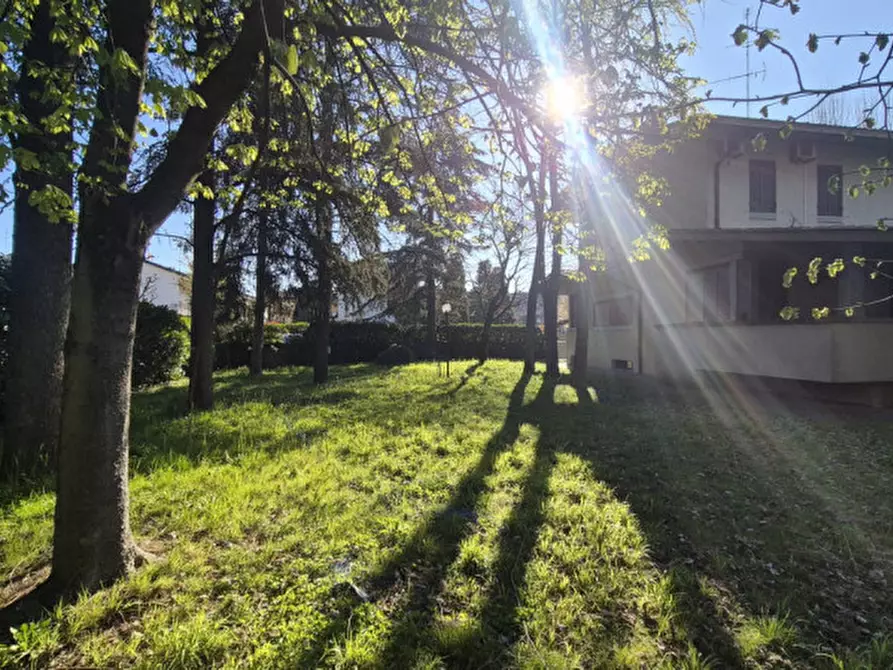 Immagine 11 di Villa in affitto  in VIA VIGNA VERDE 26 a Modena