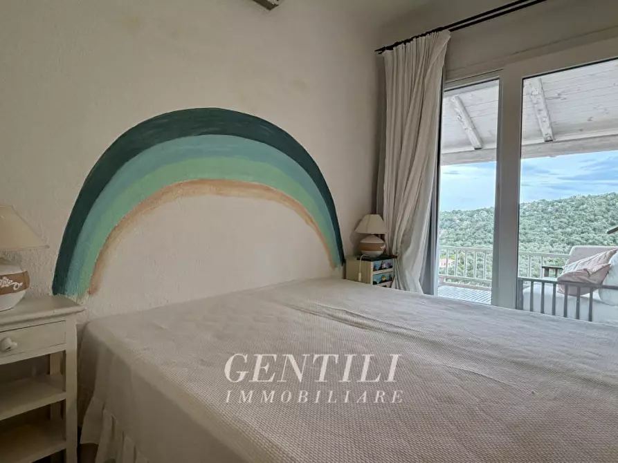 Immagine 19 di Appartamento in vendita  a Arzachena