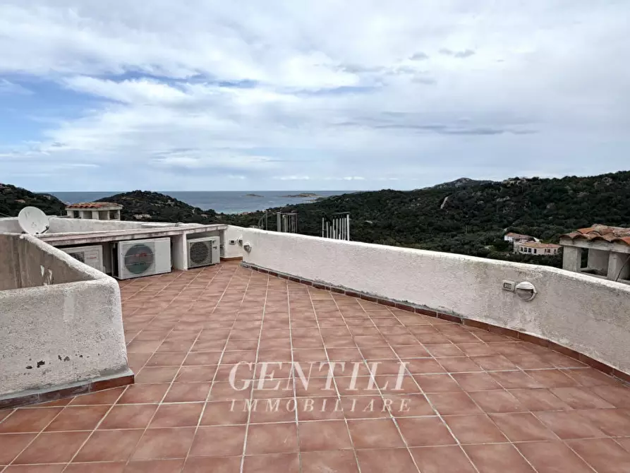 Immagine 24 di Appartamento in vendita  a Arzachena