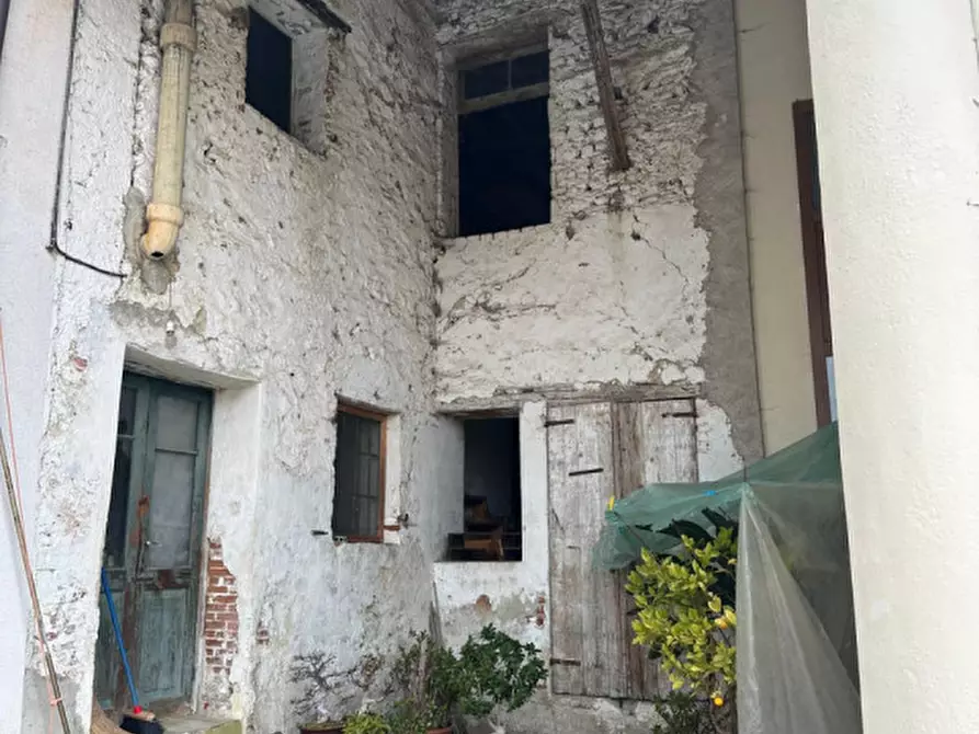 Immagine 3 di Rustico / casale in vendita  in Viale Asiago a Bassano Del Grappa
