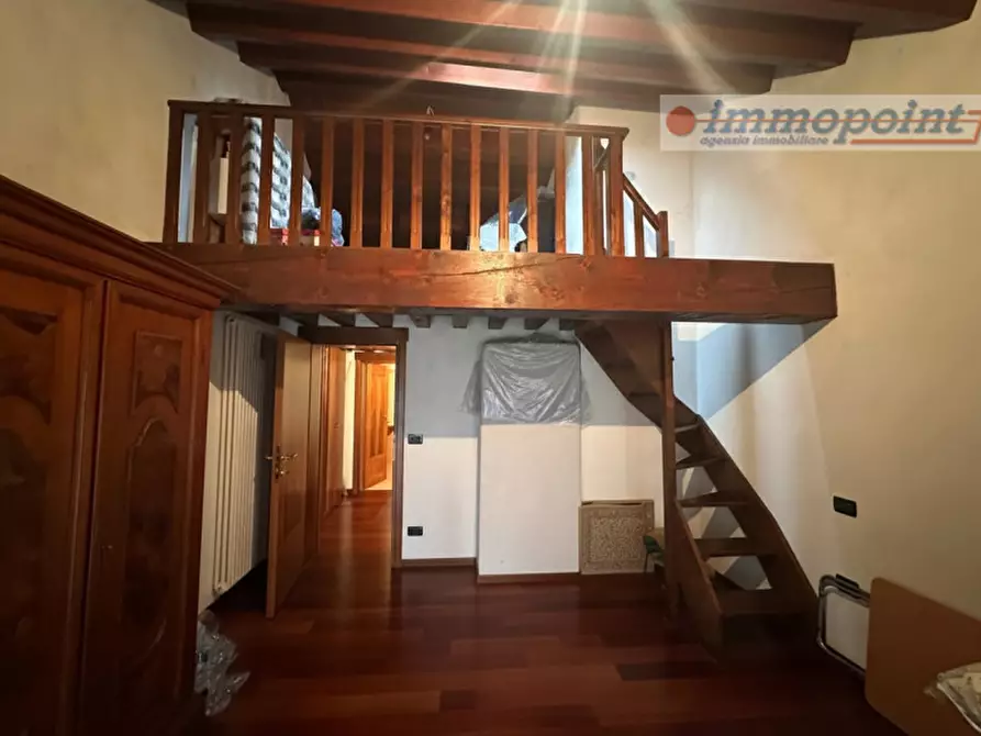 Immagine 9 di Rustico / casale in vendita  in Viale Asiago a Bassano Del Grappa