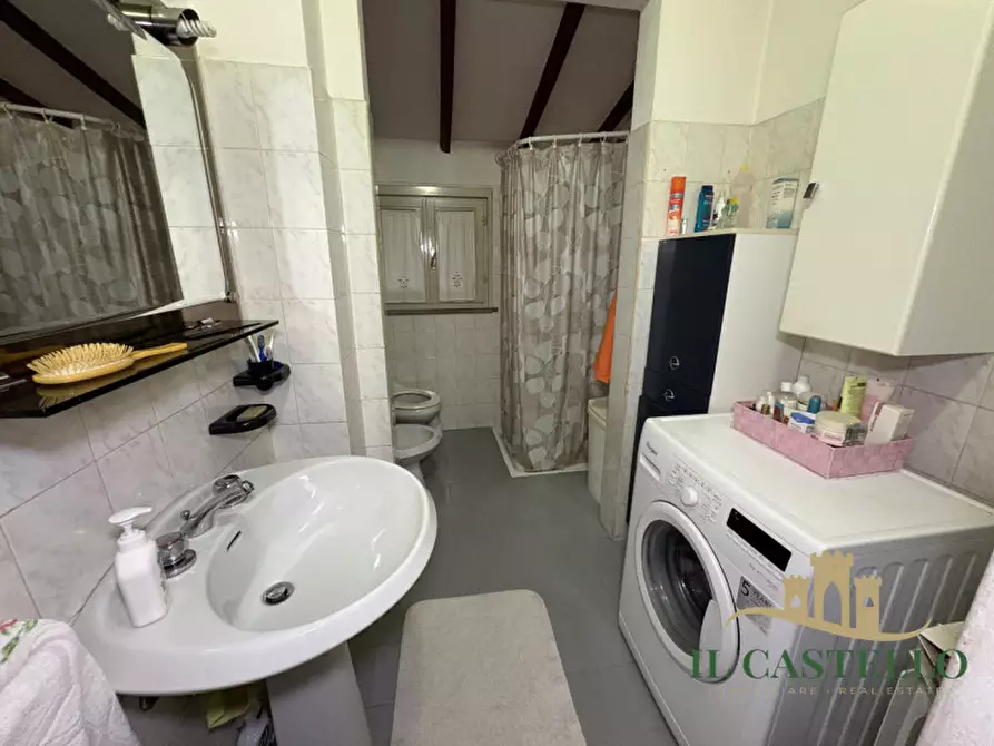 Immagine 19 di Rustico / casale in vendita  in Strada provinciale di Petrignano del Lago a Castiglione Del Lago