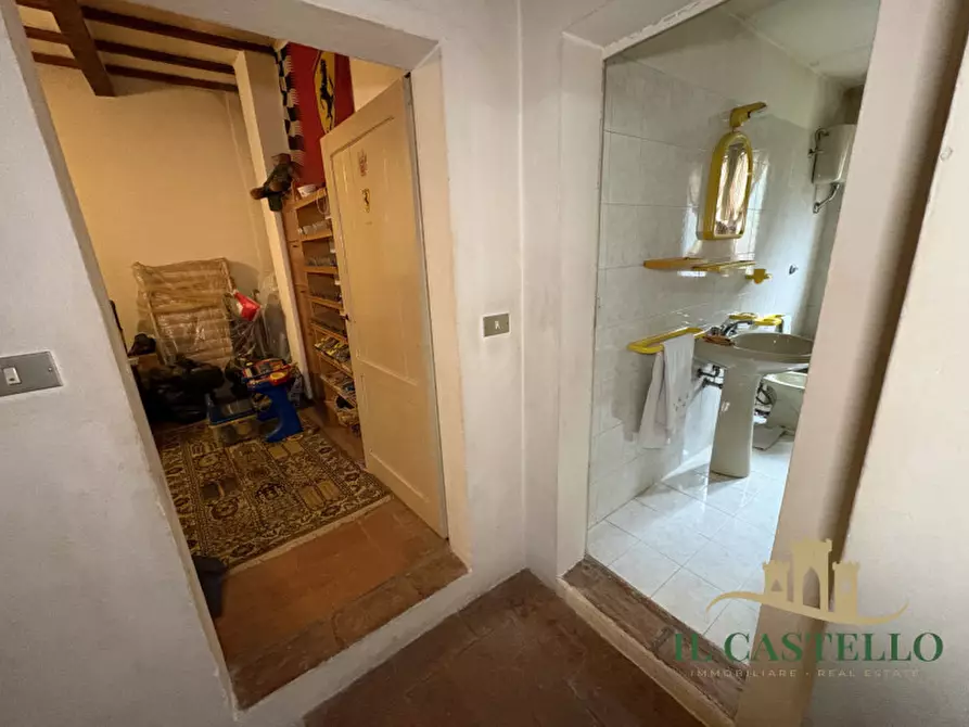 Immagine 38 di Rustico / casale in vendita  in Strada provinciale di Petrignano del Lago a Castiglione Del Lago