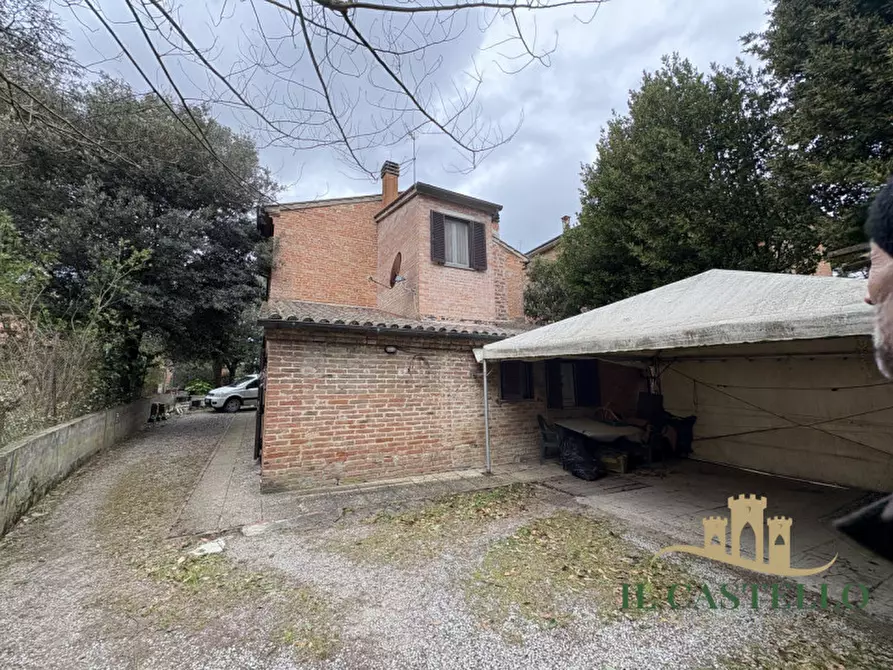 Immagine 39 di Rustico / casale in vendita  in Strada provinciale di Petrignano del Lago a Castiglione Del Lago