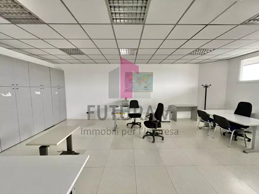 Immagine 12 di Ufficio in affitto  a Altavilla Vicentina