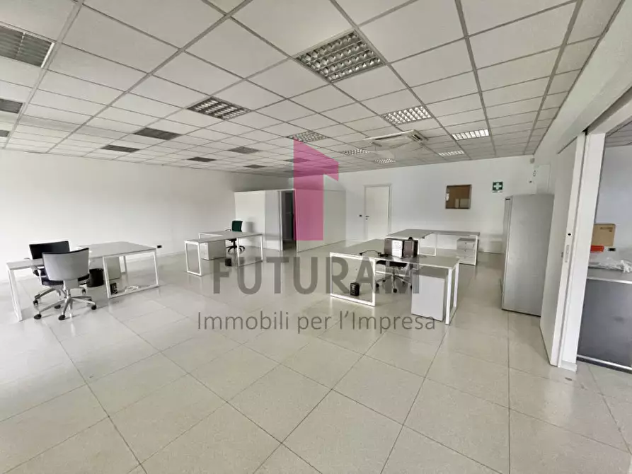 Immagine 14 di Ufficio in affitto  a Altavilla Vicentina