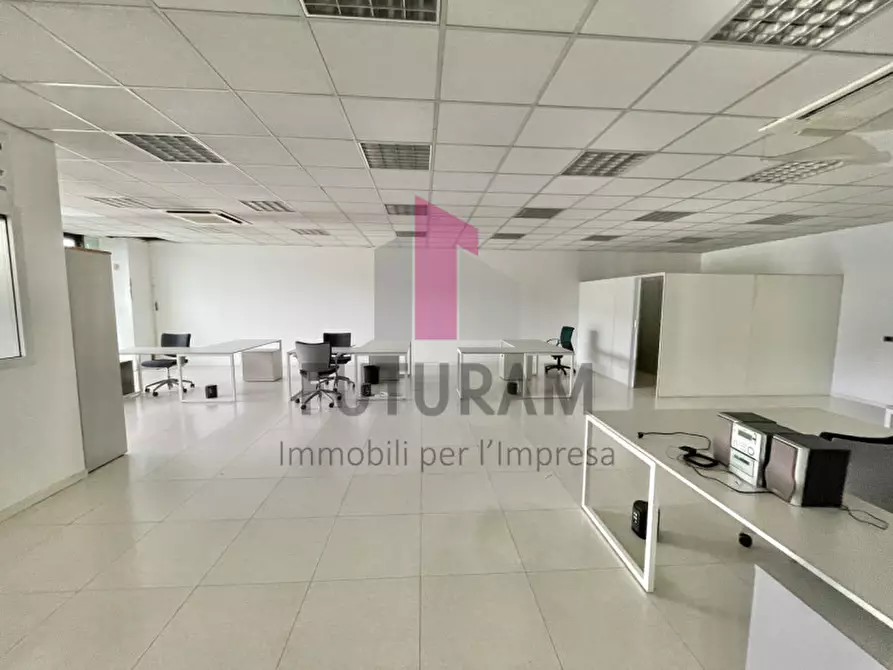 Immagine 15 di Ufficio in affitto  a Altavilla Vicentina