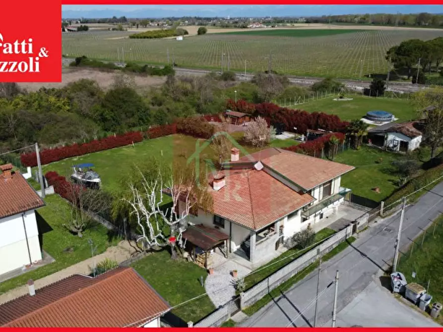 Immagine 1 di Casa indipendente in vendita  in Via Ermellino,21 a Fiumicello Villa Vicentina