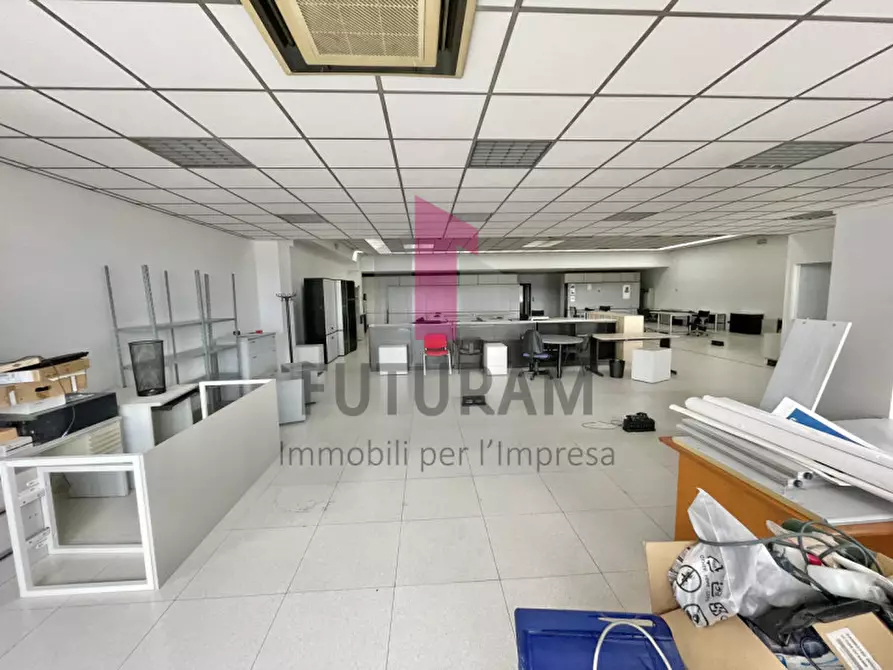 Immagine 4 di Ufficio in affitto  a Altavilla Vicentina