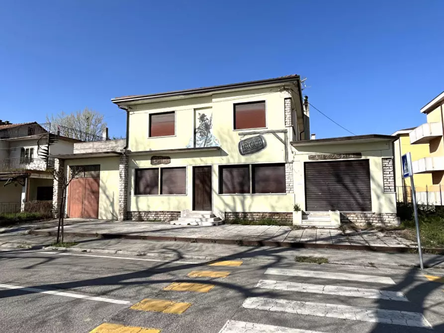 Immagine 2 di Attività commerciale in vendita  in Via Ore a Barbarano Mossano