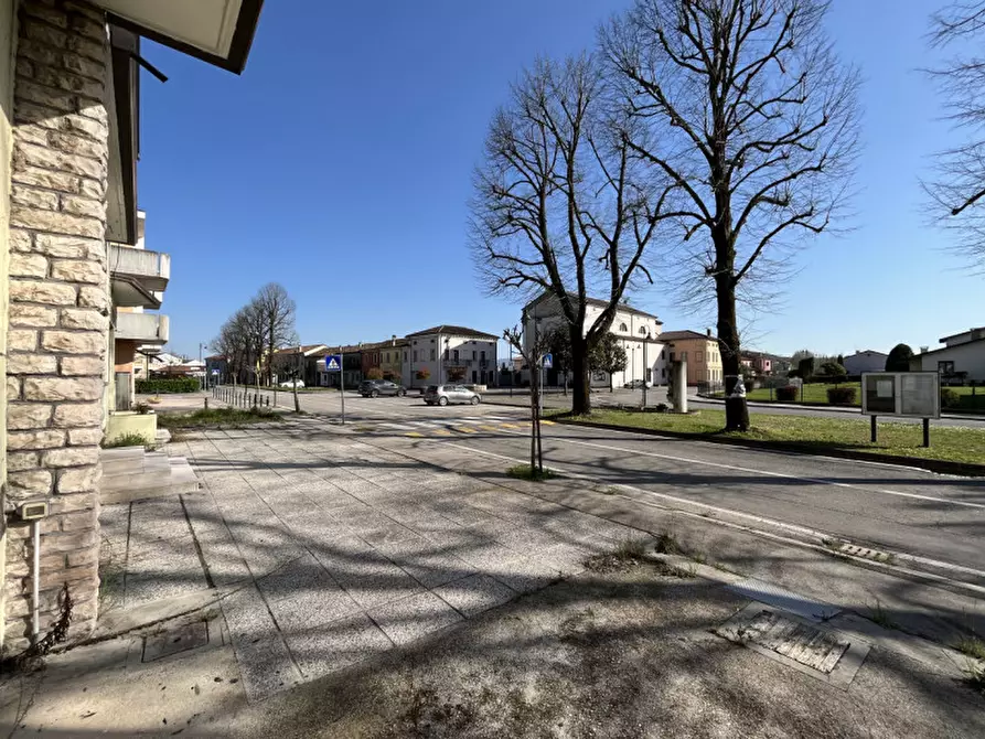 Immagine 5 di Attività commerciale in vendita  in Via Ore a Barbarano Mossano
