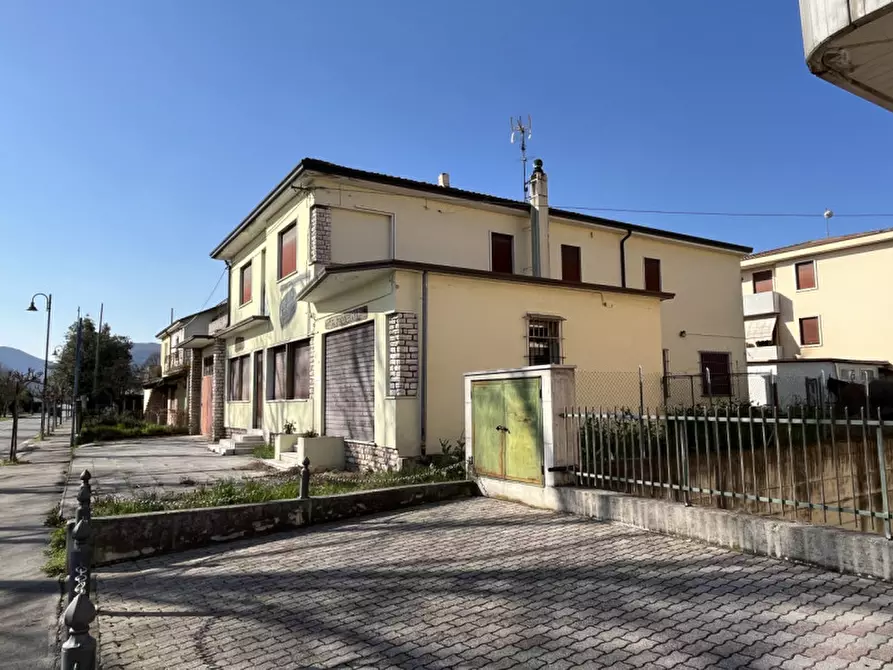 Immagine 9 di Attività commerciale in vendita  in Via Ore a Barbarano Mossano