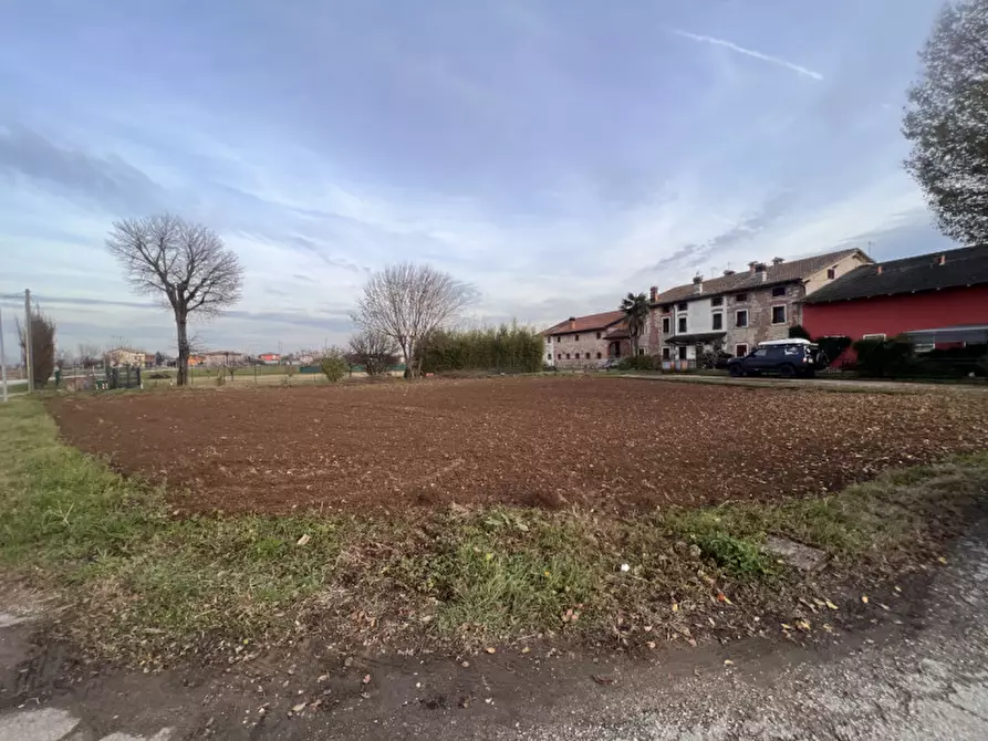 Immagine 2 di Terreno in vendita  in via chiodo a Isola Vicentina