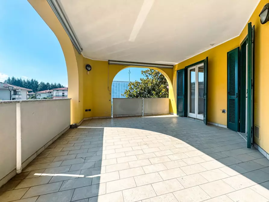 Immagine 10 di Appartamento in vendita  in Via IV Novembre 27 a Borgomanero