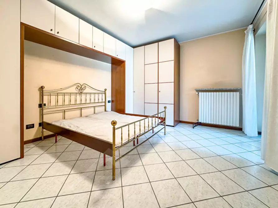 Immagine 14 di Appartamento in vendita  in Via IV Novembre 27 a Borgomanero