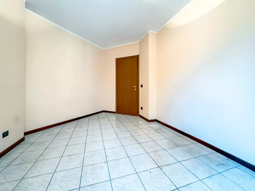 Immagine 19 di Appartamento in vendita  in Via IV Novembre 27 a Borgomanero