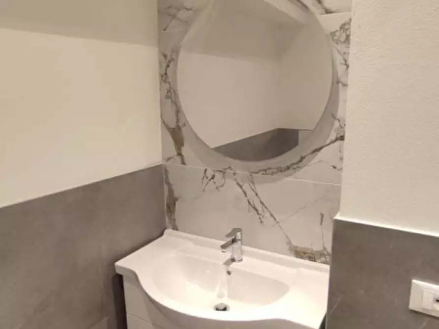 Immagine 5 di Appartamento in affitto  in VIA DELL' ACCADEMIA a Prato