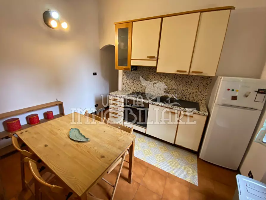 Immagine 5 di Appartamento in vendita  in via balbi a Genova