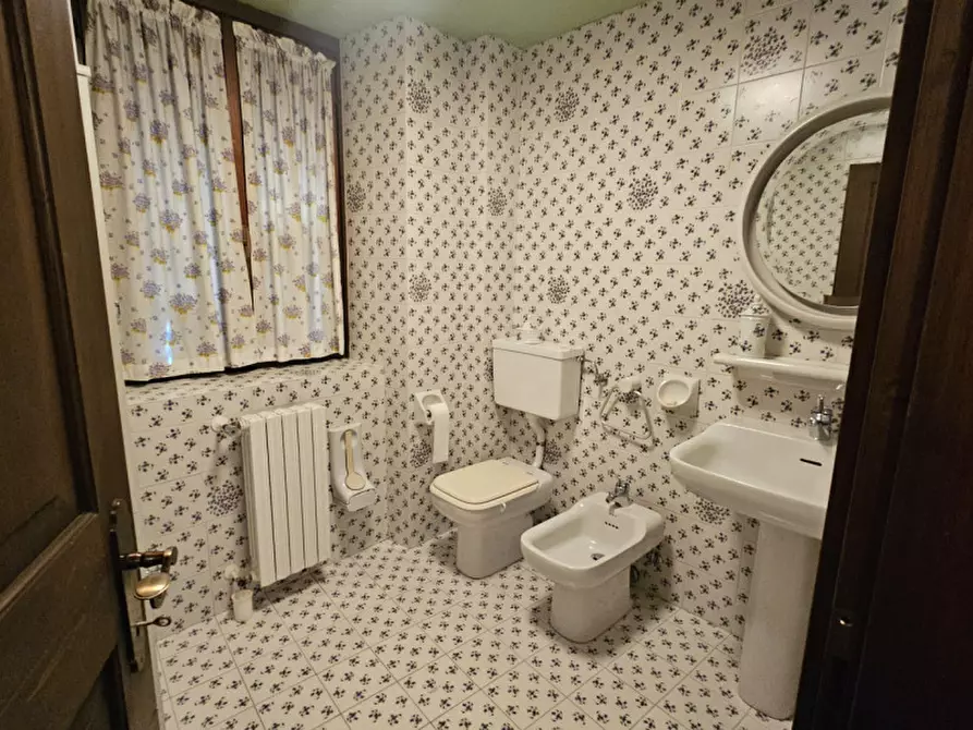 Immagine 11 di Appartamento in vendita  in Via dei Gallina a Pellizzano