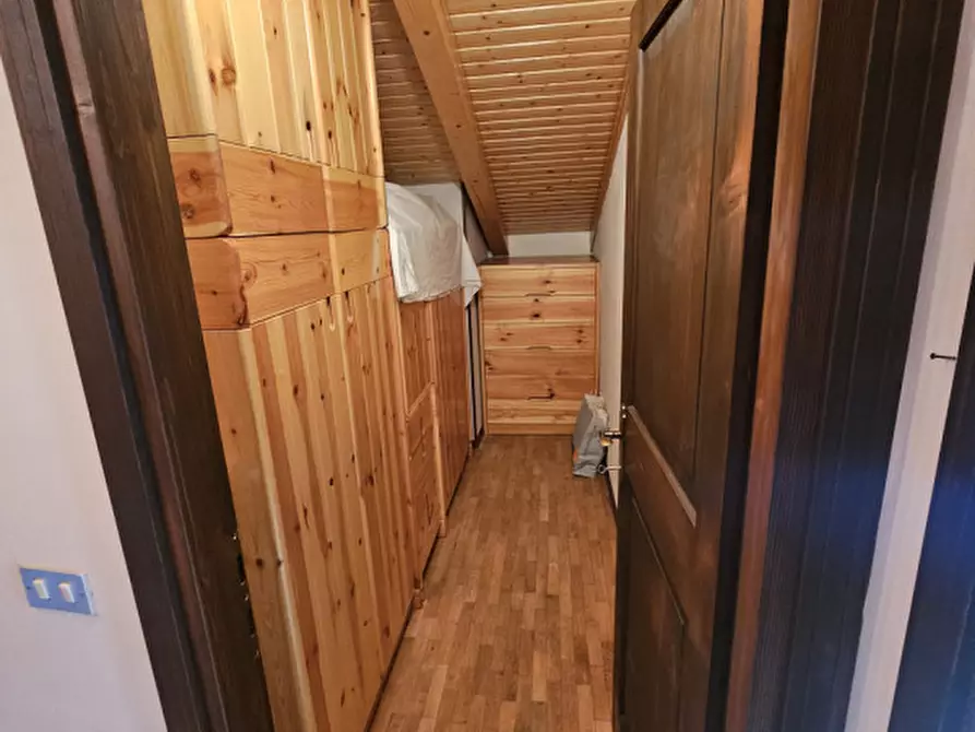 Immagine 17 di Appartamento in vendita  in Via dei Gallina a Pellizzano