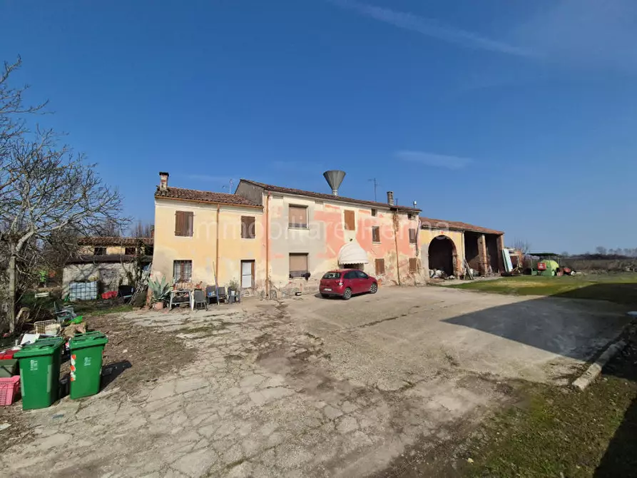 Immagine 3 di Rustico / casale in vendita  in Via Cortina a Erbé