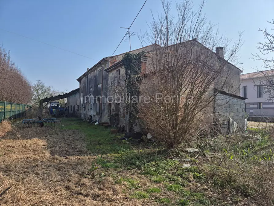 Immagine 7 di Rustico / casale in vendita  in Via Cortina a Erbé
