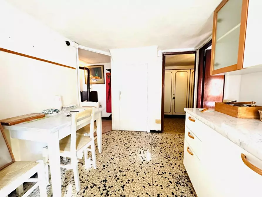 Immagine 5 di Appartamento in vendita  in venezia santa croce a Venezia