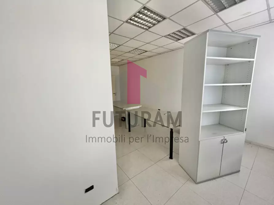 Immagine 9 di Ufficio in affitto  a Altavilla Vicentina