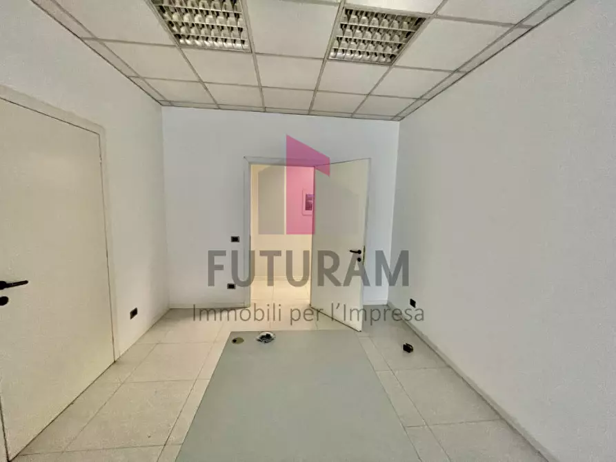 Immagine 12 di Ufficio in affitto  a Altavilla Vicentina