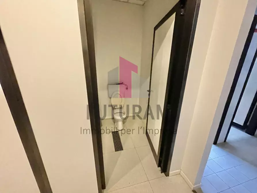 Immagine 17 di Ufficio in affitto  a Altavilla Vicentina