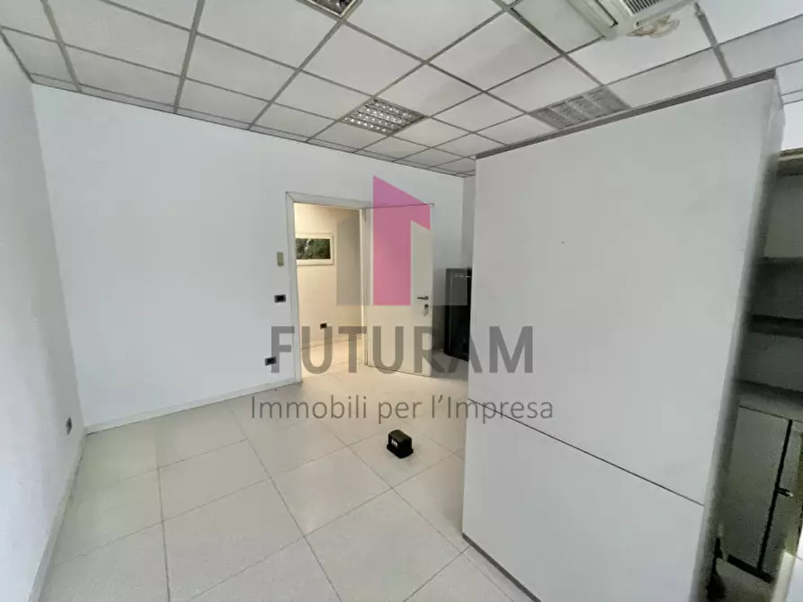 Immagine 7 di Ufficio in affitto  a Altavilla Vicentina