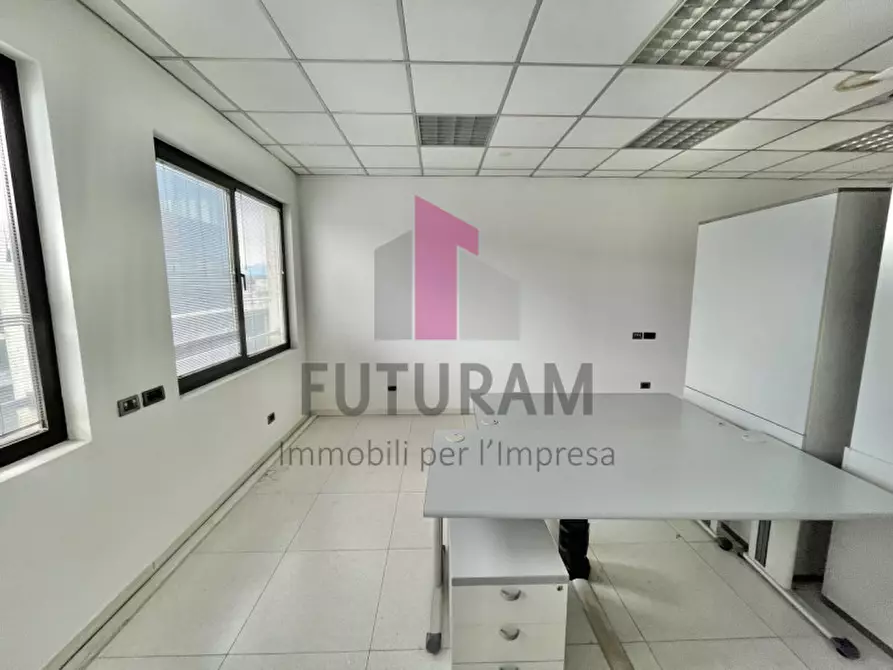Immagine 13 di Ufficio in affitto  a Altavilla Vicentina