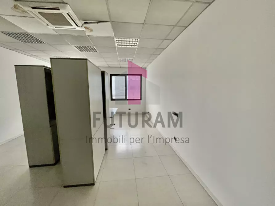 Immagine 17 di Ufficio in affitto  a Altavilla Vicentina
